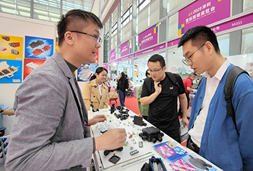 义乌照明展现场活动图4