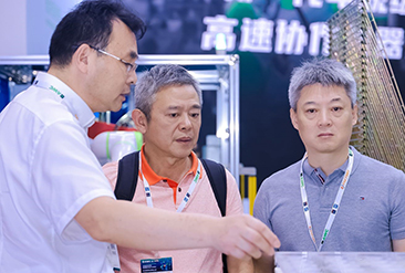 华南国际汽车制造技术与装备及材料展览会现场活动图2