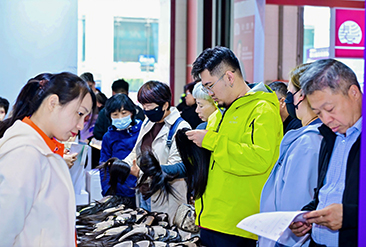 青岛发博会现场活动图1