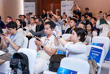 武汉光博会现场活动图3