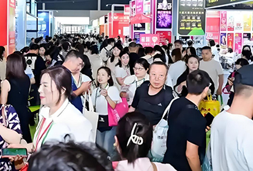 阜阳农资展现场活动图1