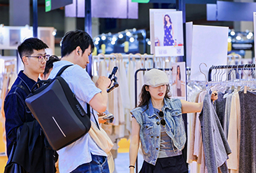 上海时尚女装展现场活动图4